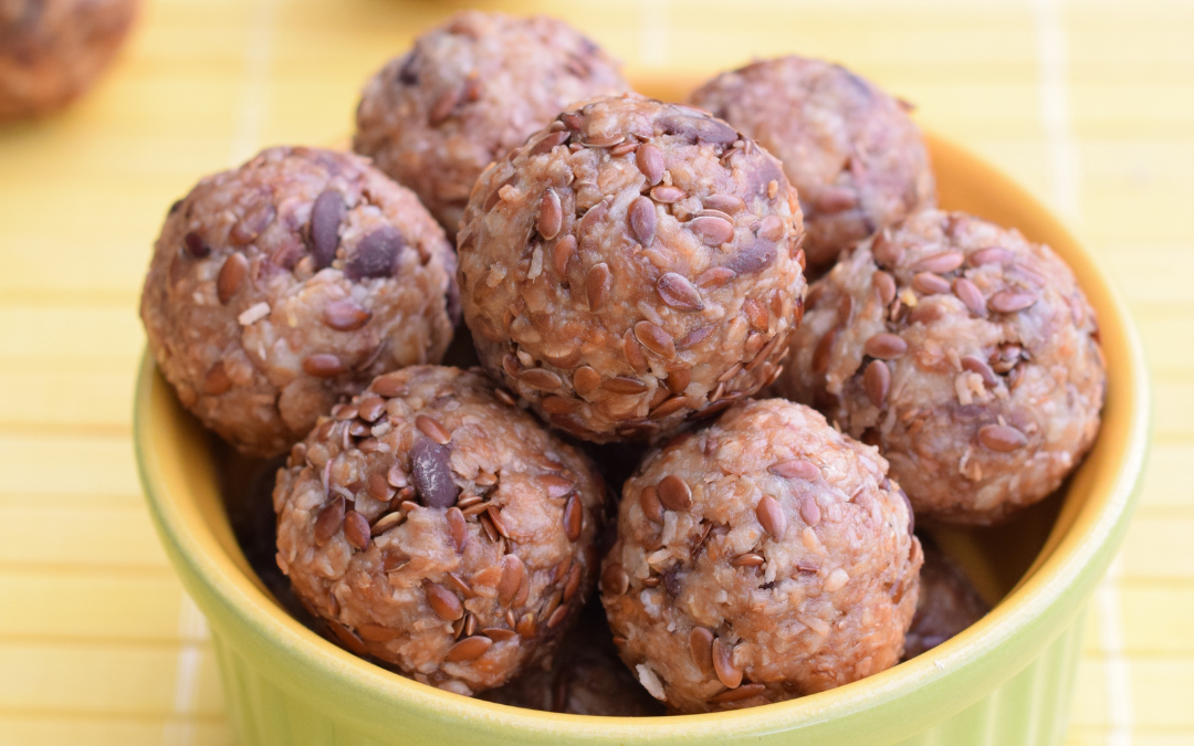 No-bake Chocolate Peanut Butter Energy Balls